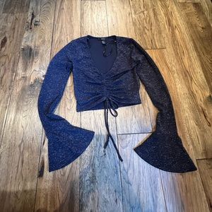 F21 NAVY GLITTER/METALLIC BELL SLEEVE CROP TOP